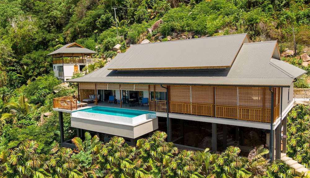 Superior Chalet, 2 Bedrooms, Private Pool, Ocean View photo 2
