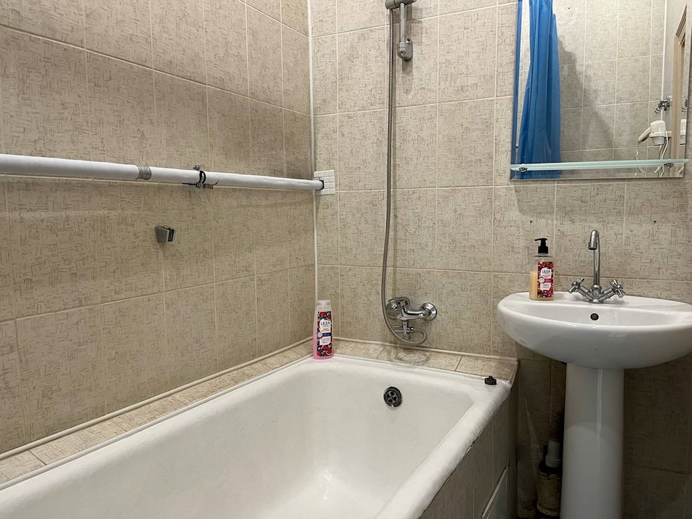 Basic Apartment photo 3