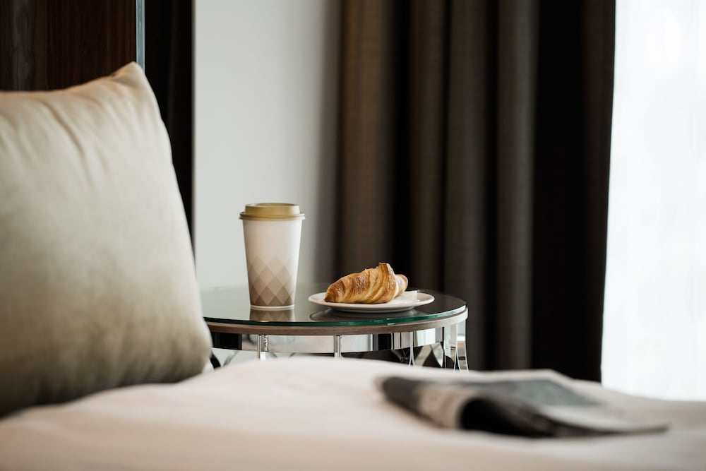 Junior Suite with lounge access - including executive breakfast - Photo 3