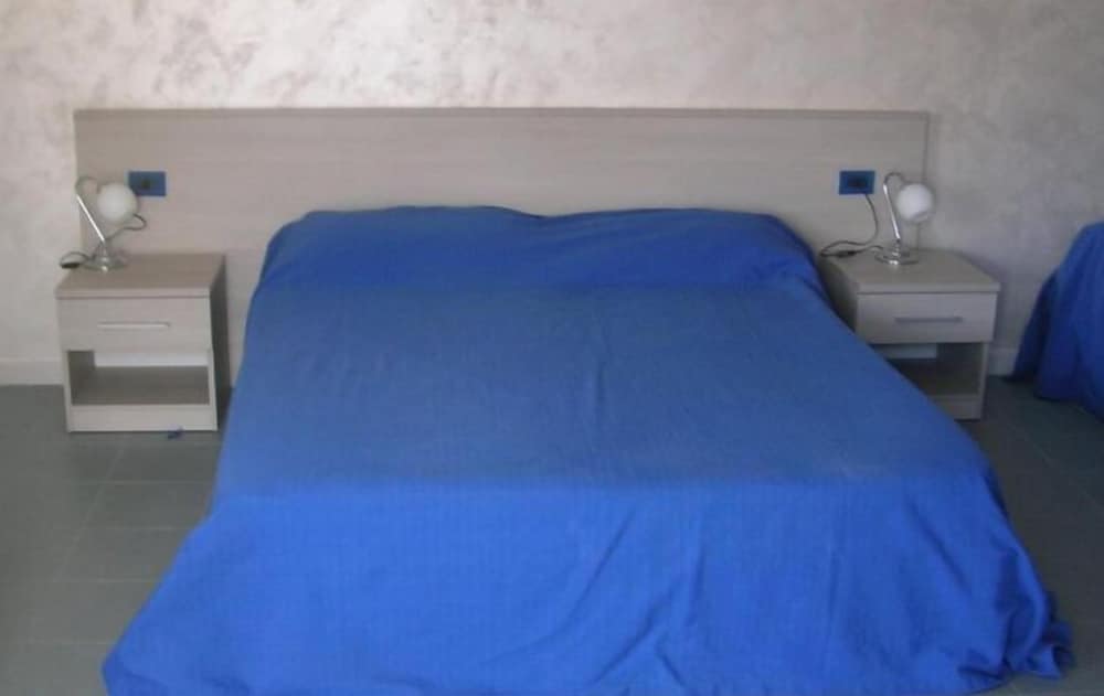 Panoramic Quadruple Room photo 2