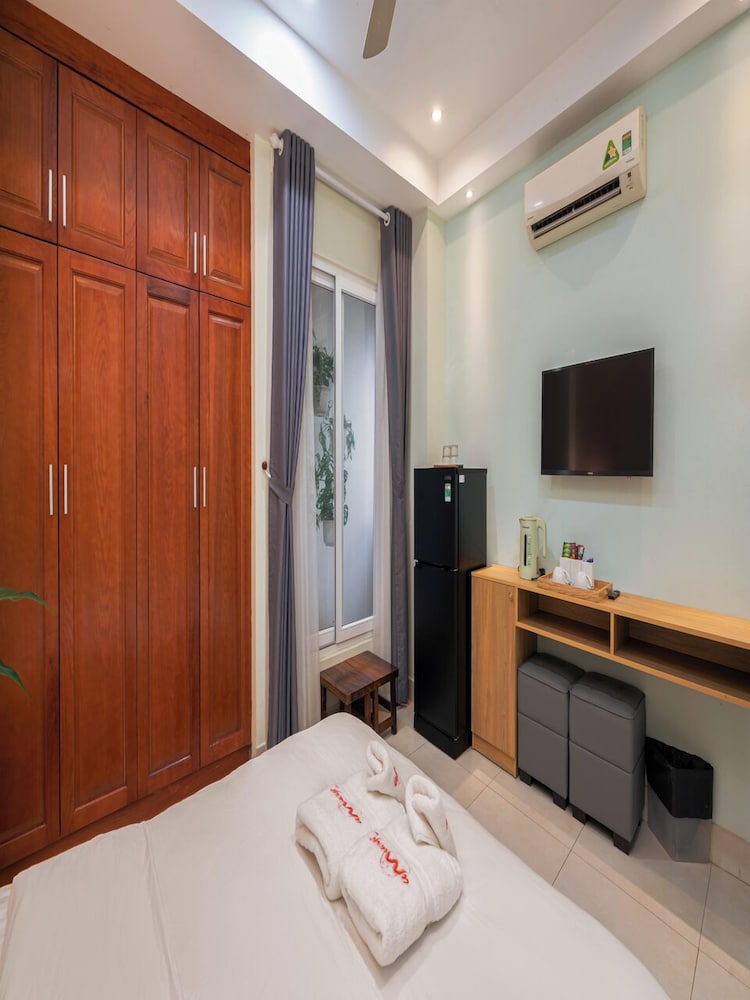 Studio without Balcony