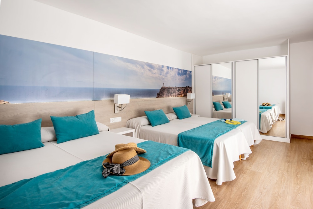 Quadruple Room photo 3