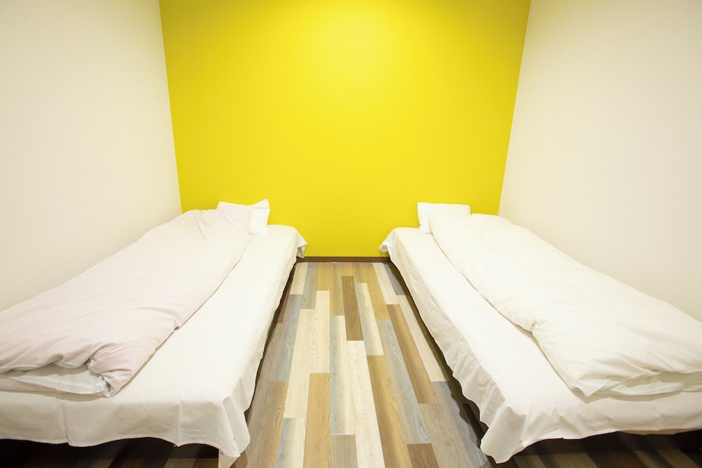 Twin Room ( F )