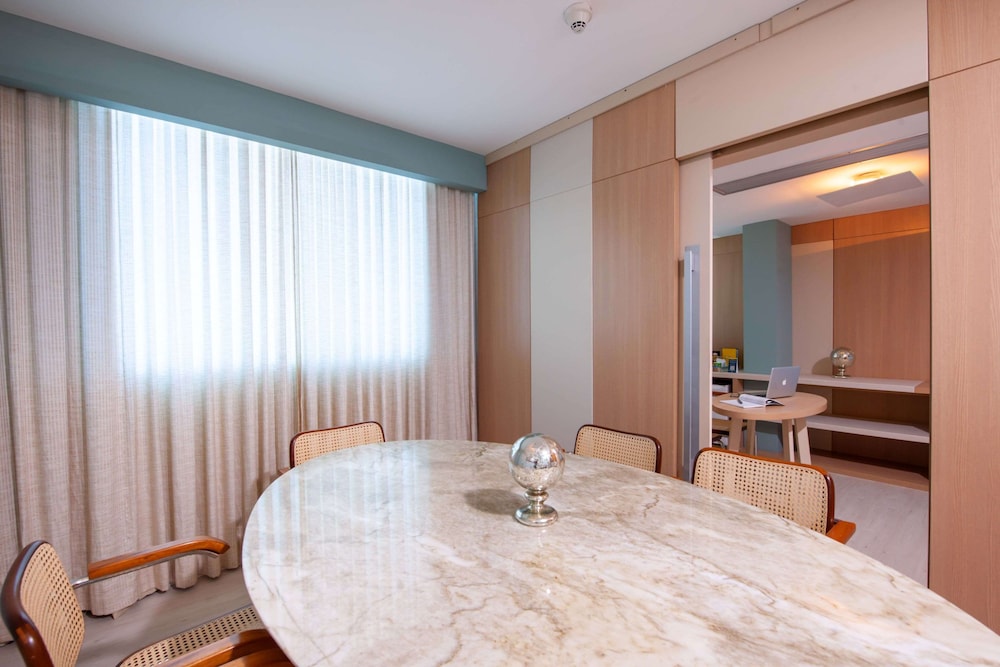 Suite, 1 King Bed, Sea View