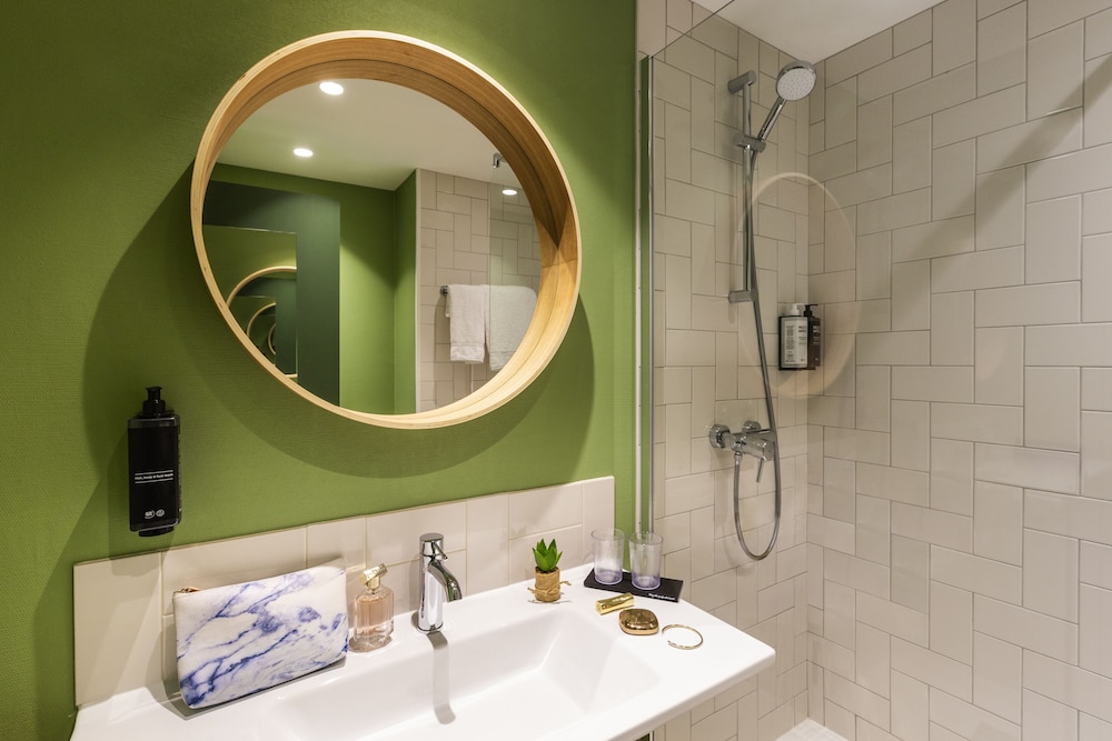 Premium Room, 1 Double Bed - Photo 4