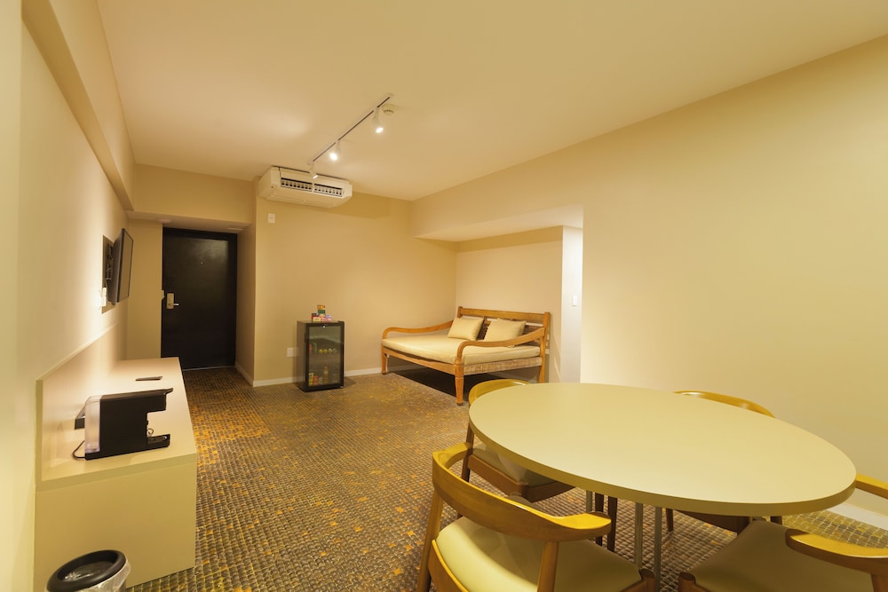 Eco Floor Suite - Photo 1