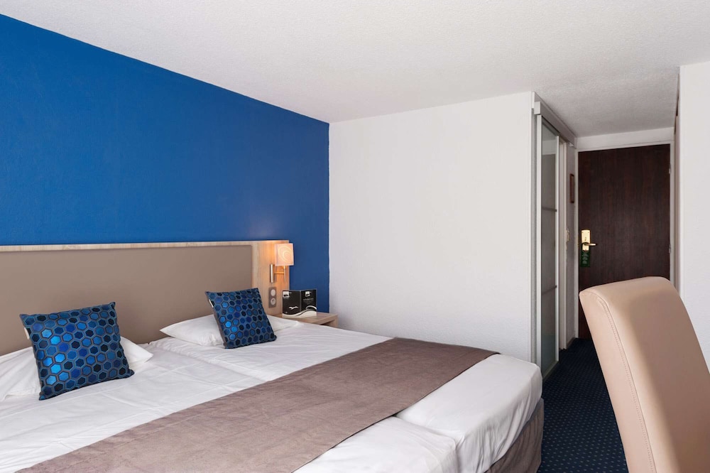Comfort Twin Room, 2 Twin Beds, City View - Photo 14