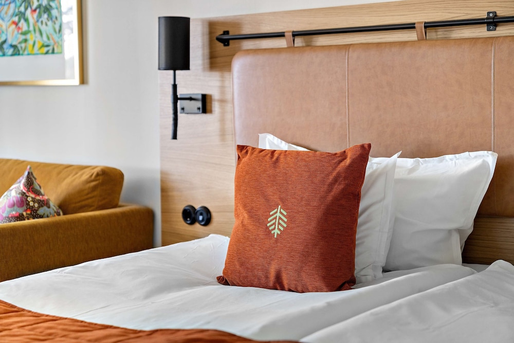 Superior Room, 1 King Bed, Non Smoking - Photo 3