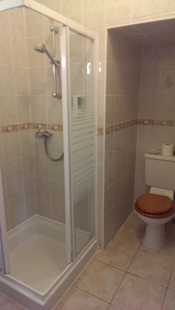 Standard Room, 2 Twin Beds - Photo 6