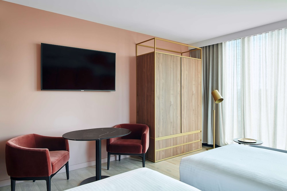 Altitude King or Twin (Weekly Housekeeping) - Photo 4