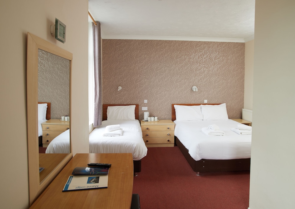 Classic Room (King + Single) photo 2