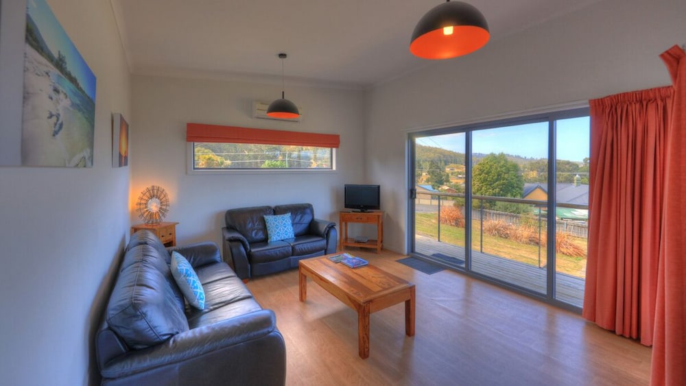 Ocean View Cottage 2 (accessible) photo 1