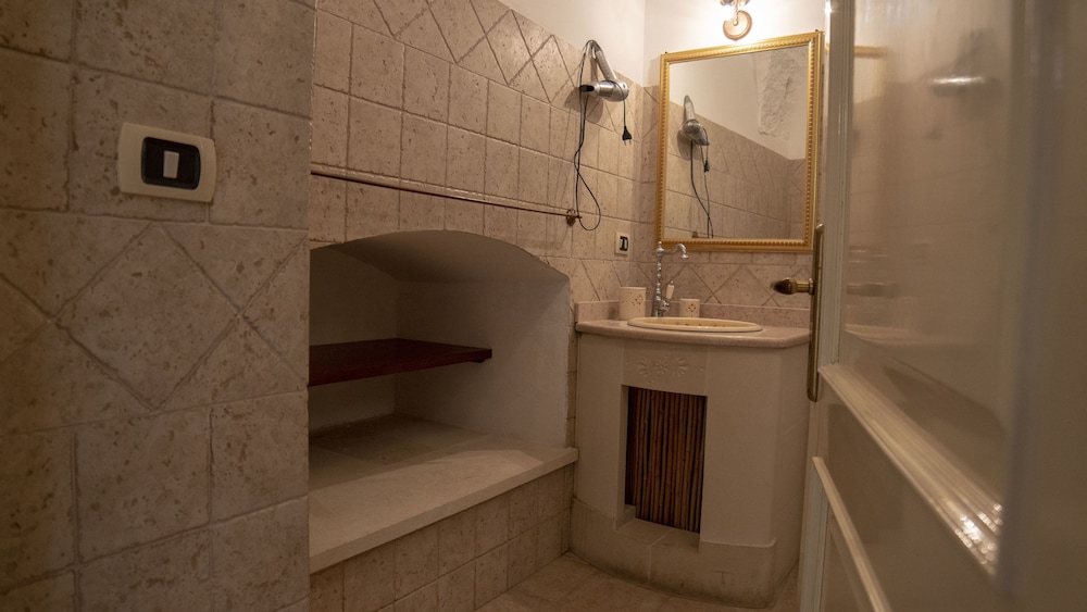 Triple Room - Photo 37