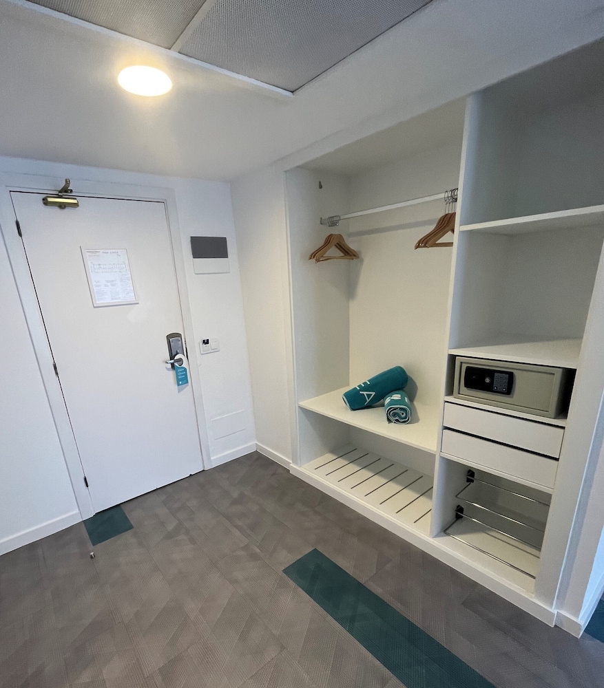 Premium Double Room (2 Adults + 1 Child) photo 3
