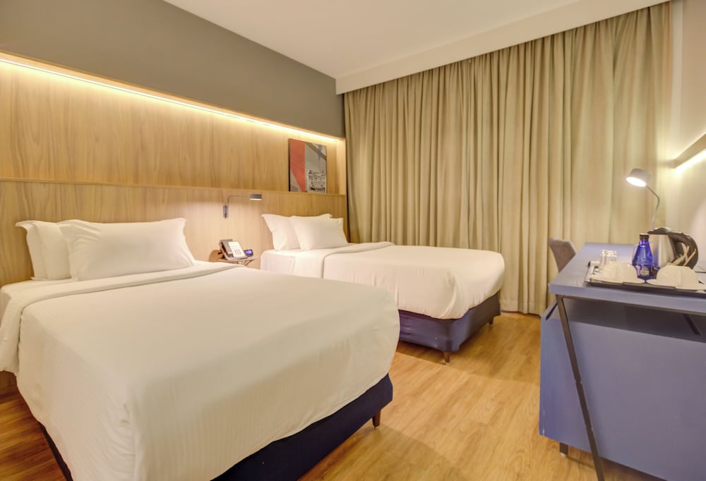 Twin Room, 2 Twin Beds, Refrigerator