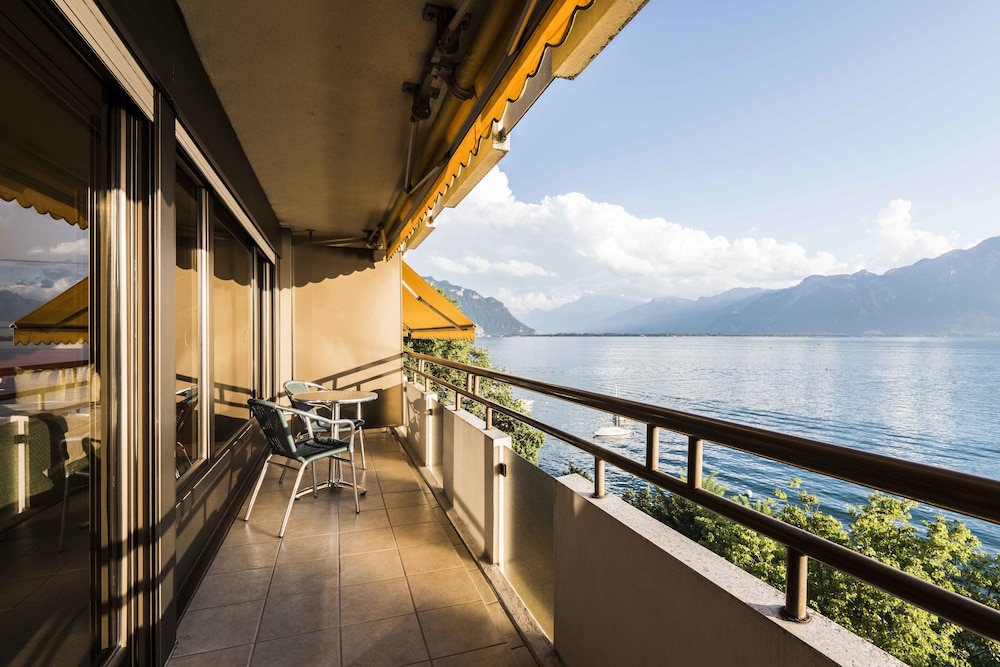 Junior Suite, Balcony, Lake View - Photo 6