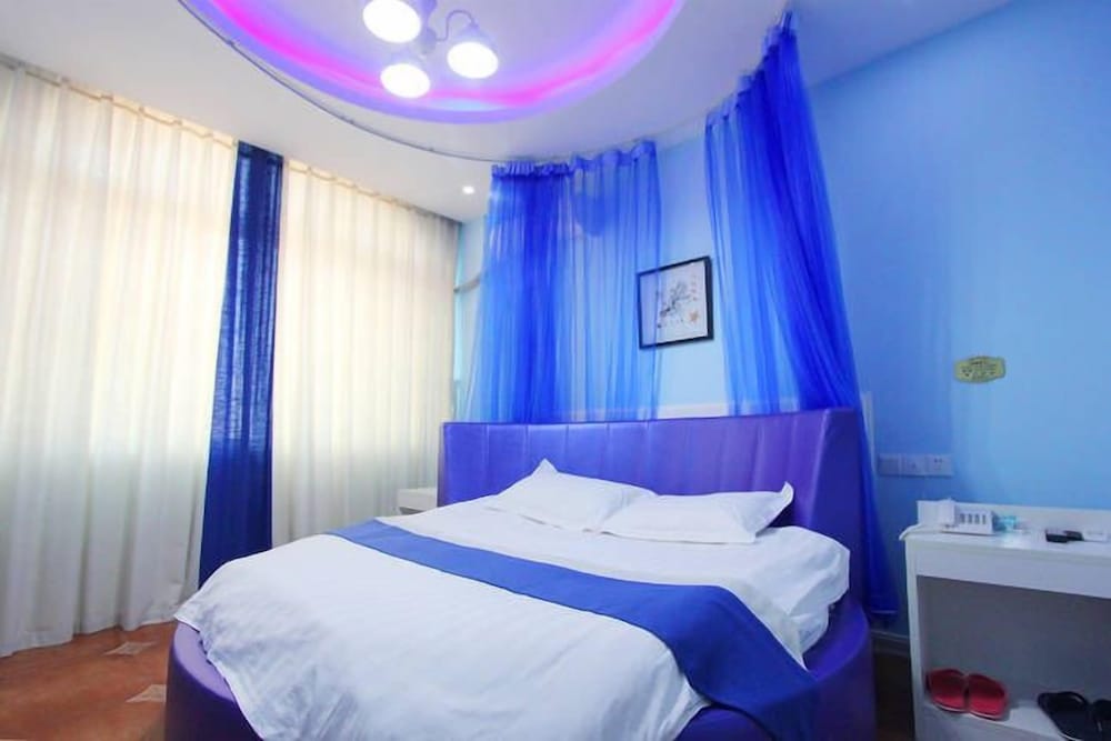 Standard Double Room, Beach View photo 2