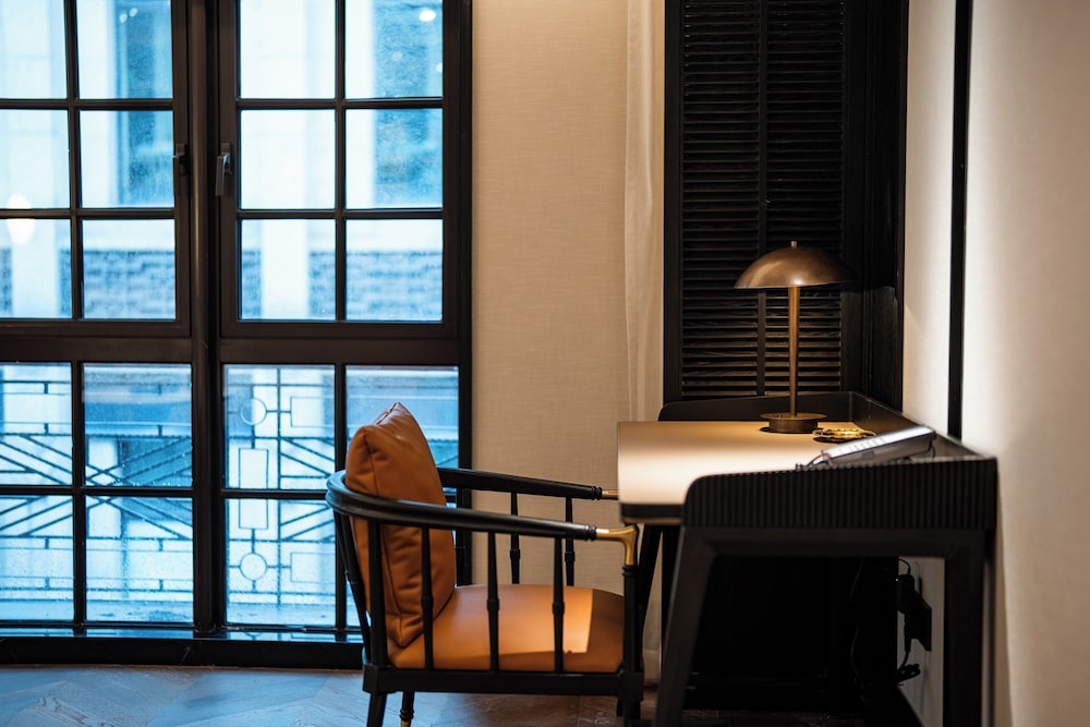 Luxury Room, Balcony, City View