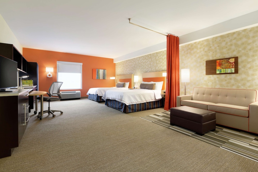 Studio, 2 Queen Beds, Accessible, Bathtub photo 1