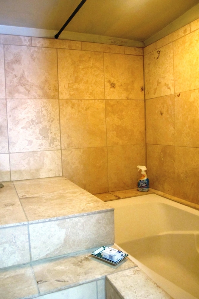 Comfort House, 2 Bedrooms, Mountainside photo 2