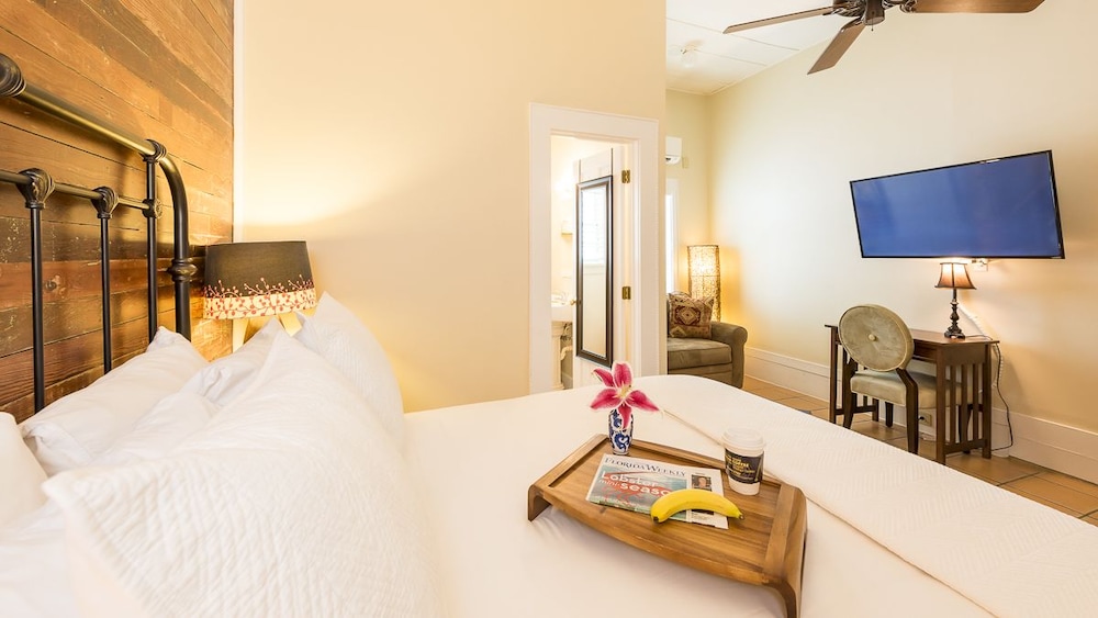 Traditional Room, 1 Queen Bed photo 2