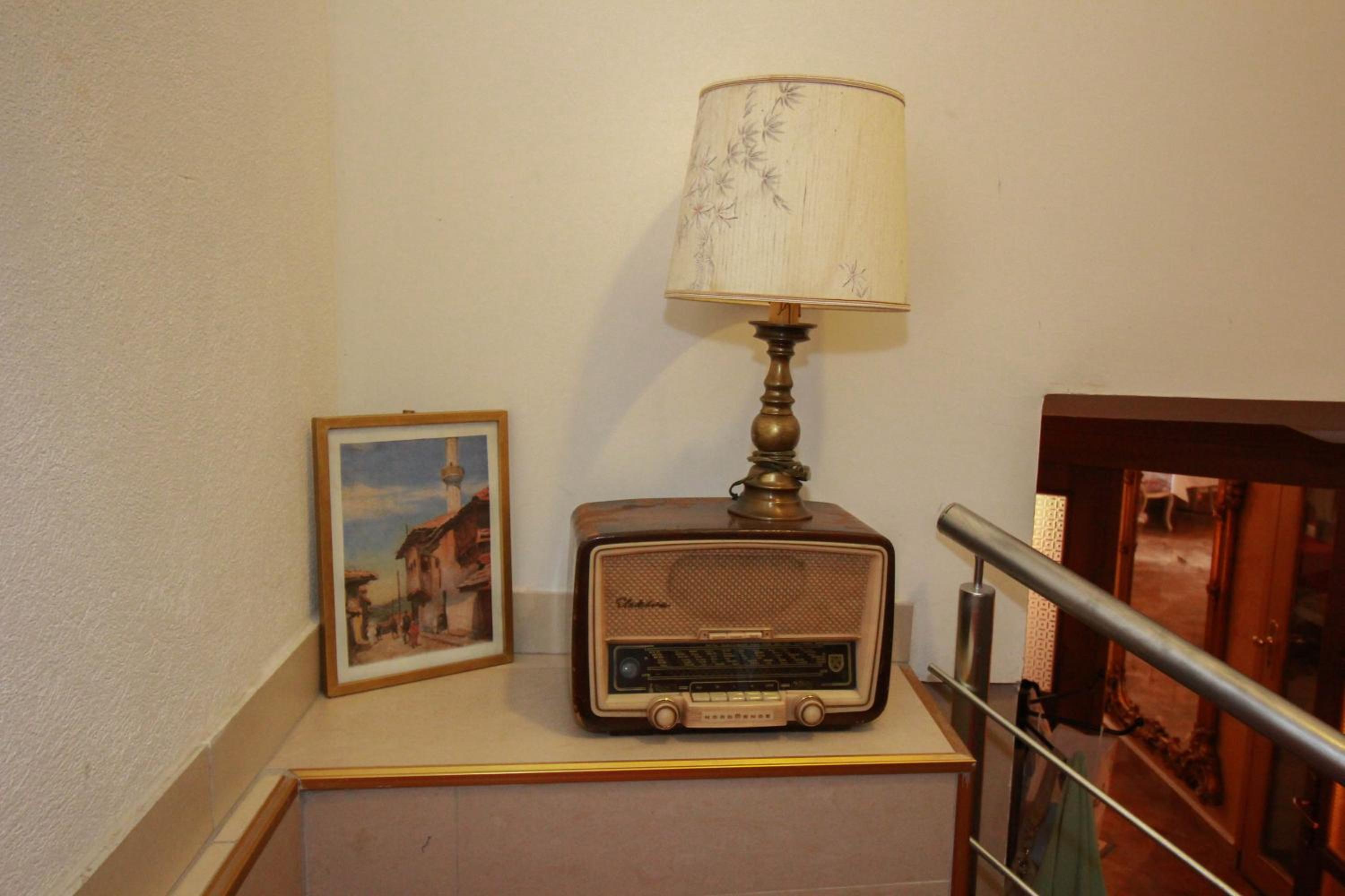 Family Room - Photo 2