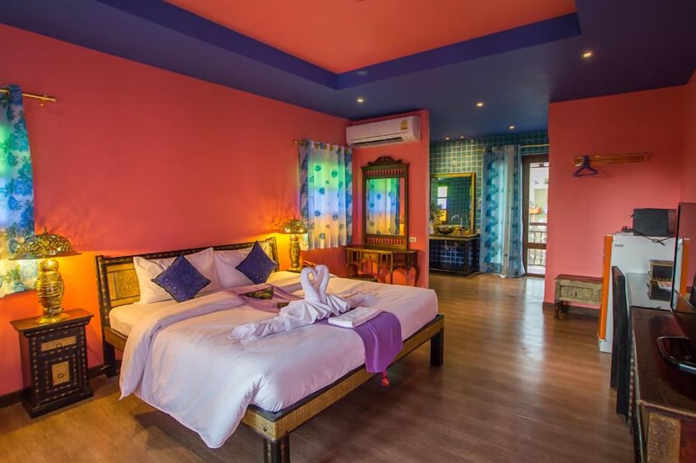 Suite, 1 King Bed, Accessible (Comm Access) - Photo 1