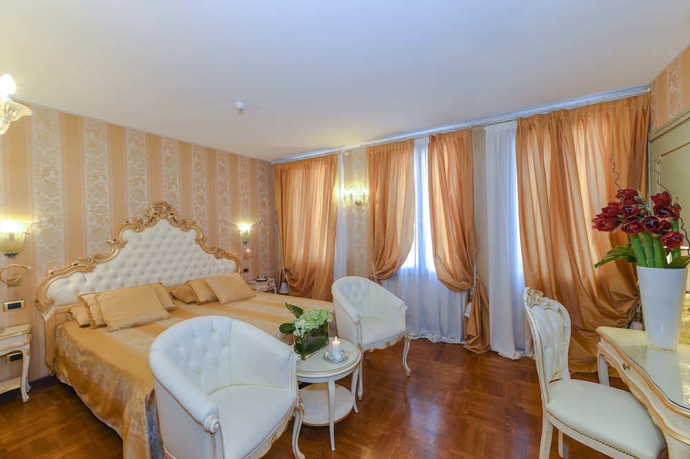 Comfort Double or Twin Room photo 1