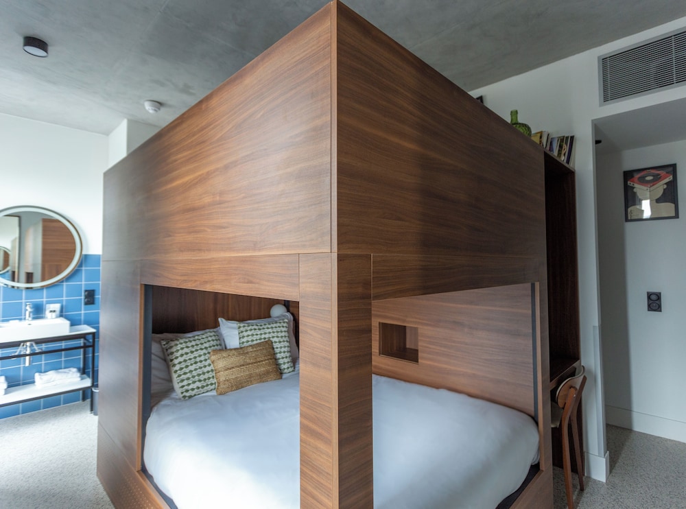 Basic Double or Twin Room - Photo 1