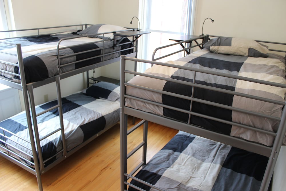 Shared Dormitory, 1 Twin Bed