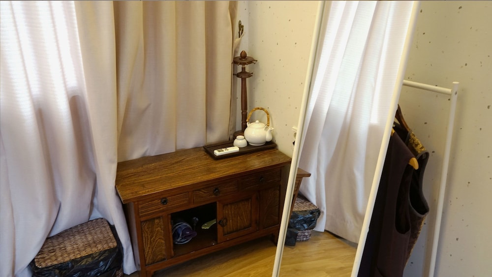 Shared Dormitory, Mixed Dorm (Traditional 'Hanok', Family, BEK) photo 3
