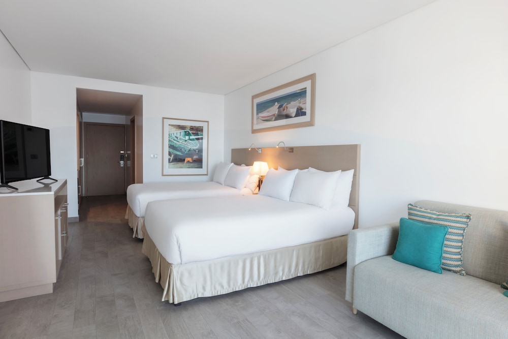 Junior Suite, 2 Double Beds, City View