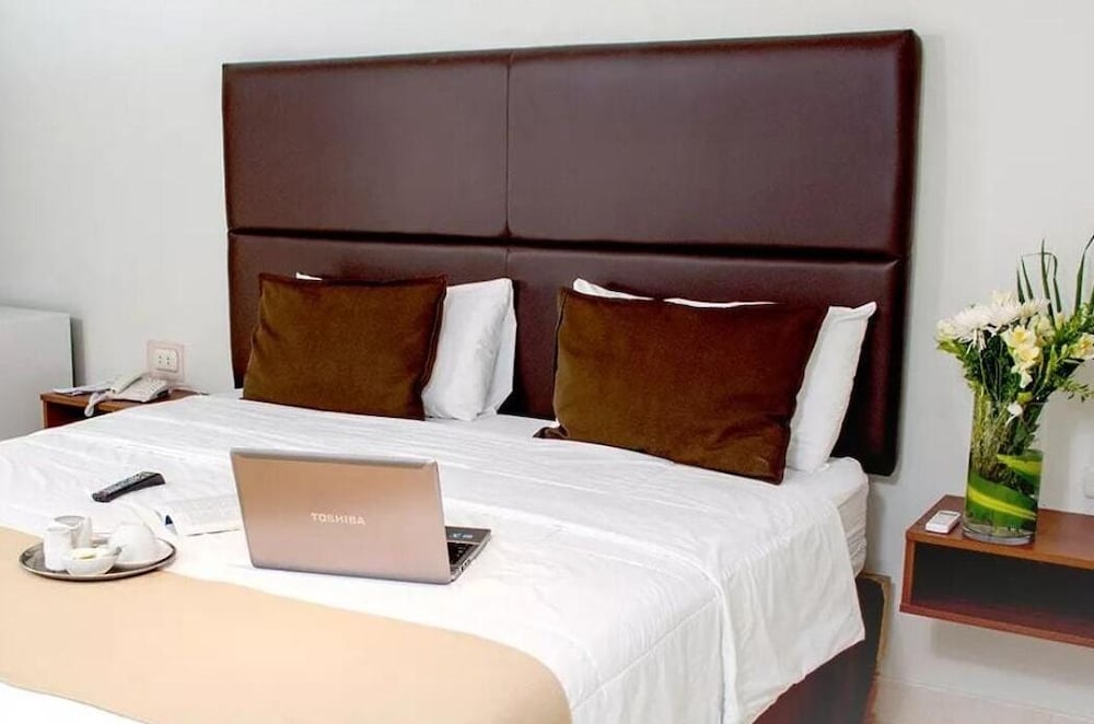 Standard Double Room, 1 King Bed photo 1