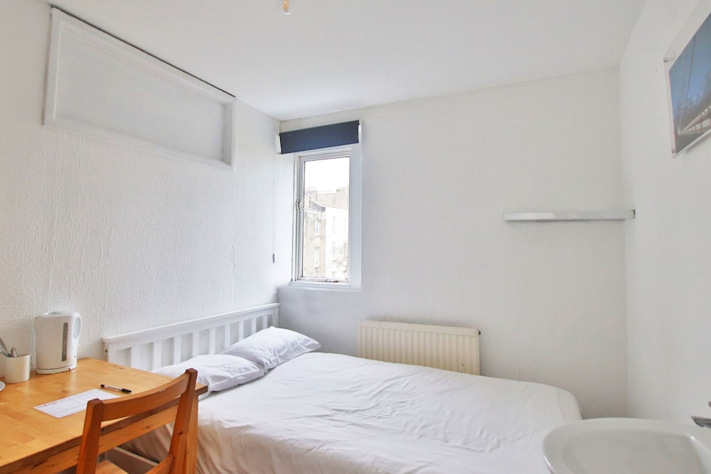 Standard Single Room, Shared Bathroom