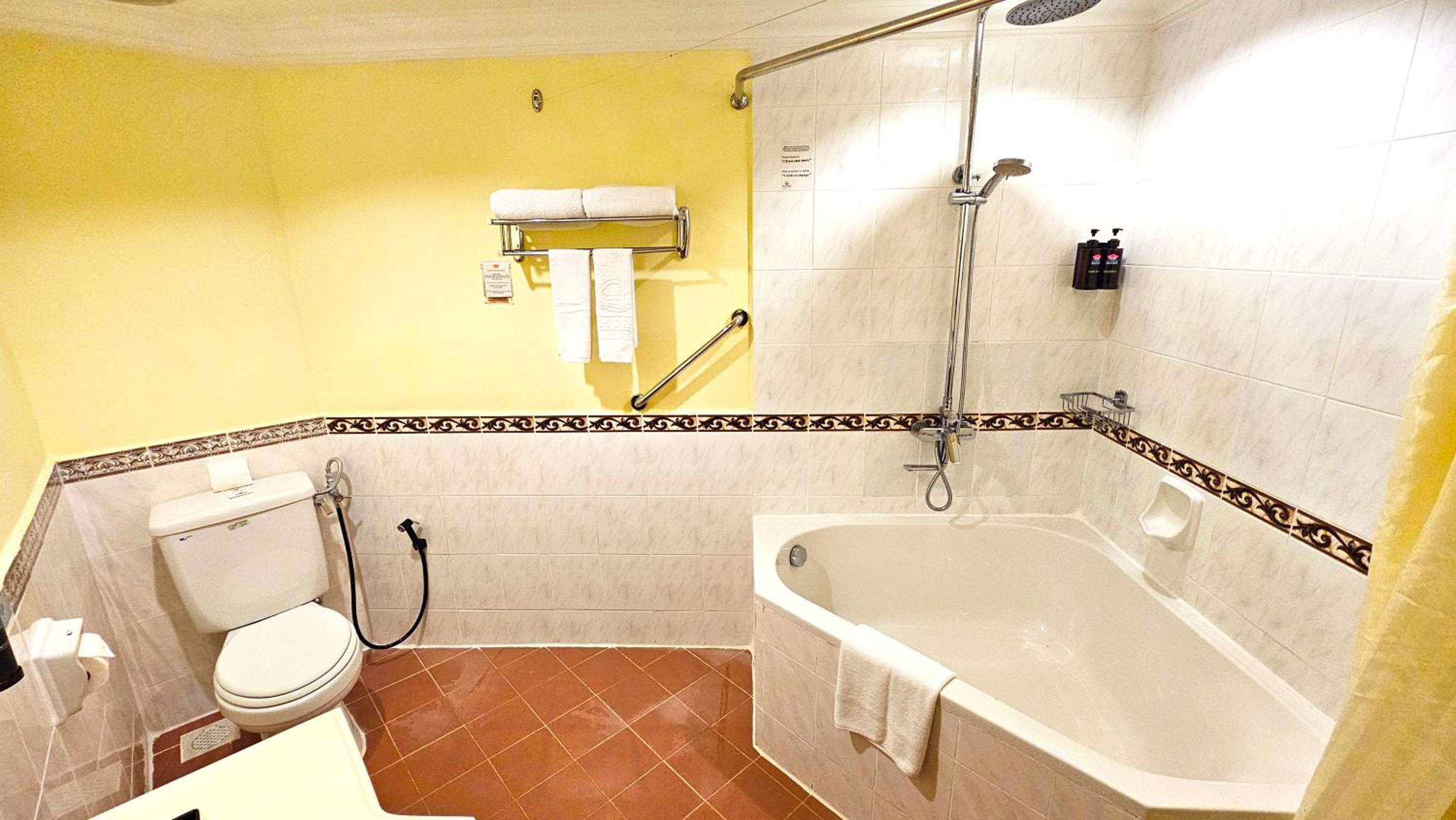 1 Bedroom Duplex Suite (Twin Bed) photo 2