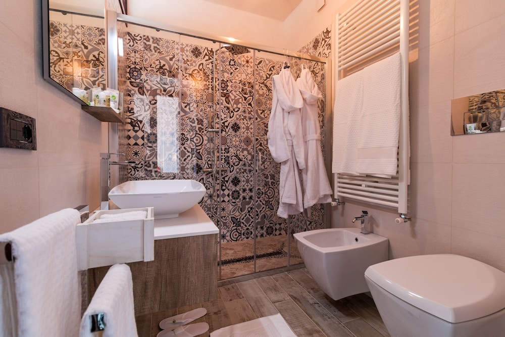 Superior Double Room, Courtyard View