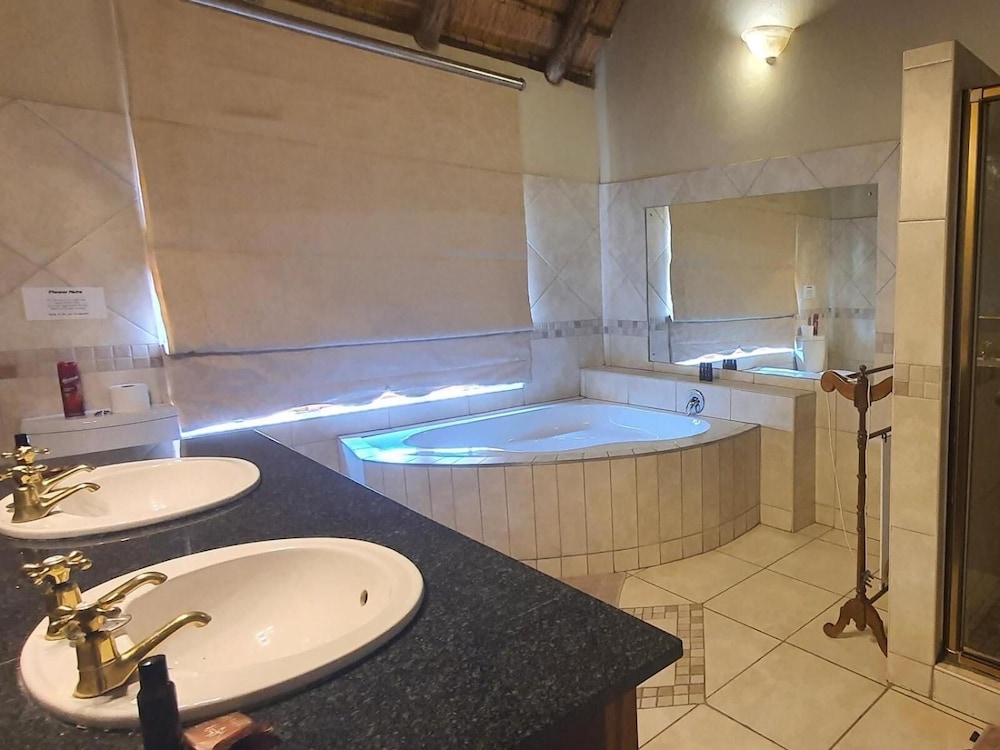 Lodge Suite photo 2