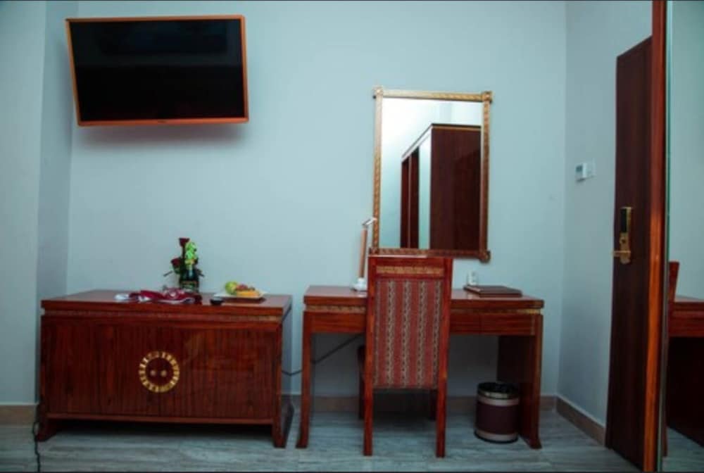 Superior Room, 3 Twin Beds, Non Smoking - Photo 3