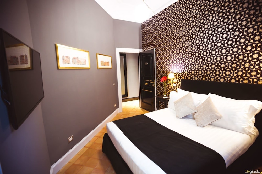 Standard Double Room photo 2