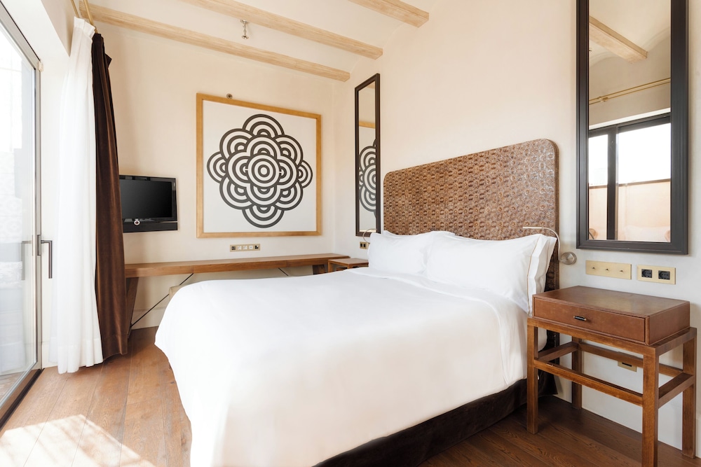 Superior Room, 1 King Bed, Private Pool Superior Room, 1 King Bed, Private Pool
