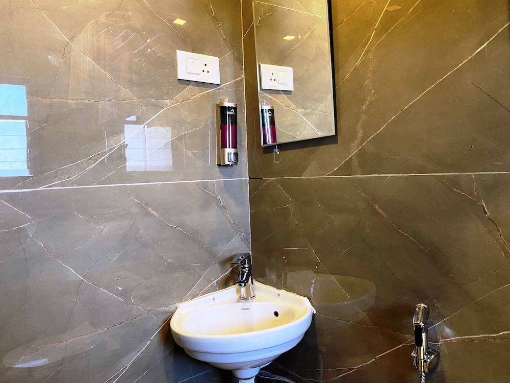 Executive Suite photo 2