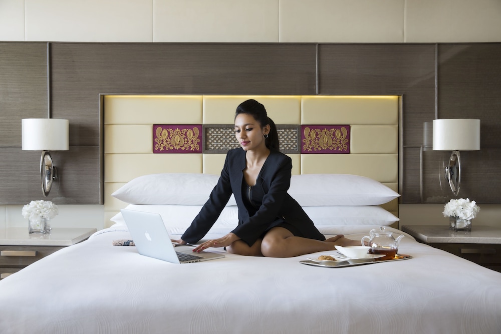 Executive Room, 1 King Bed, Balcony