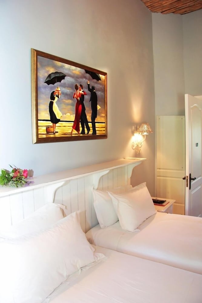 Deluxe Suite, 1 Bedroom (Cherry) photo 1