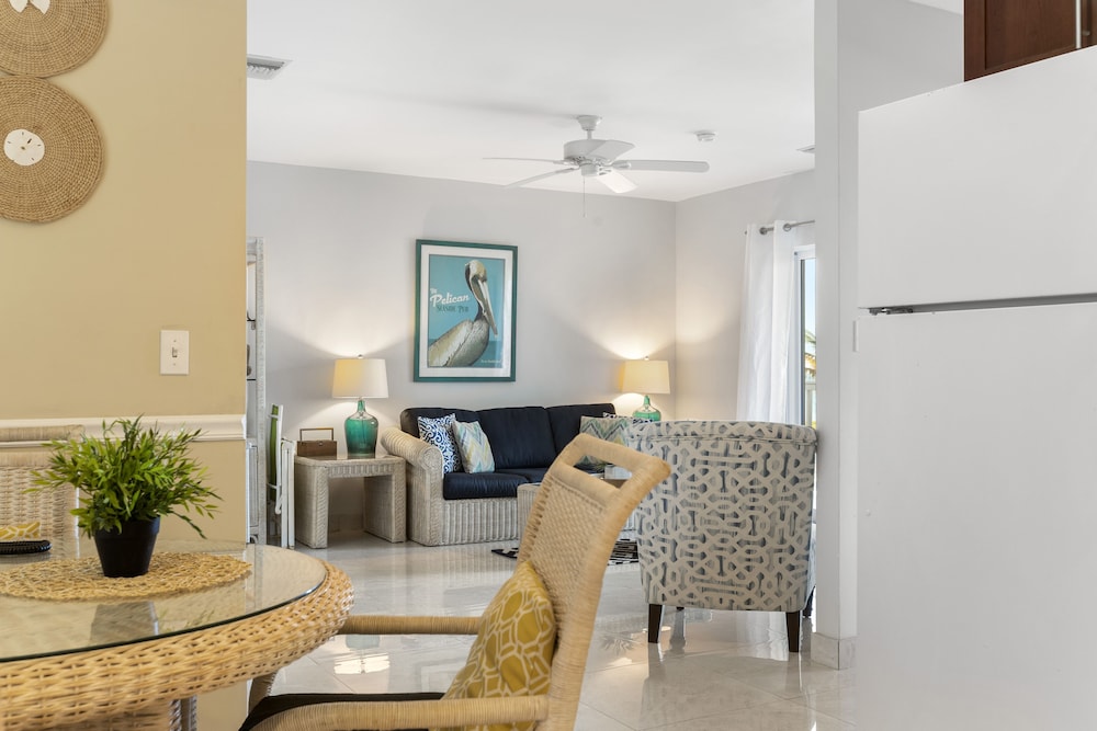 Condo, 1 Bedroom, Ground Floor photo 3