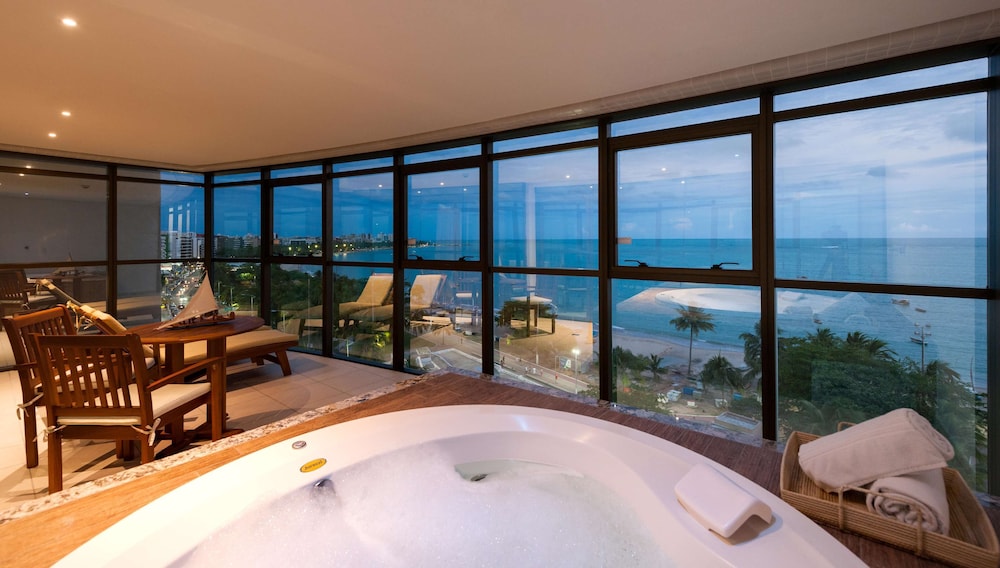 Suite, 1 King Bed, Non Smoking, Balcony (Living Room)