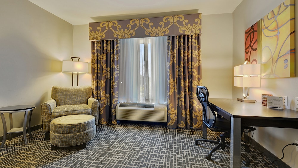 Standard Room, 1 King Bed - Photo 1