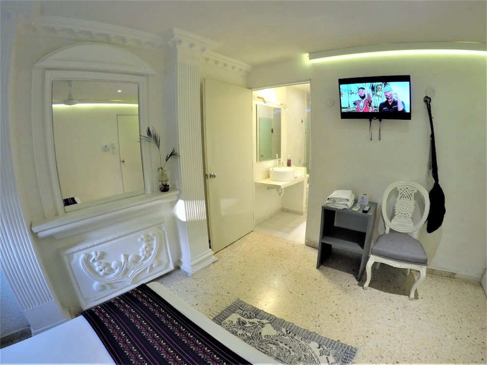 Business Room photo 3
