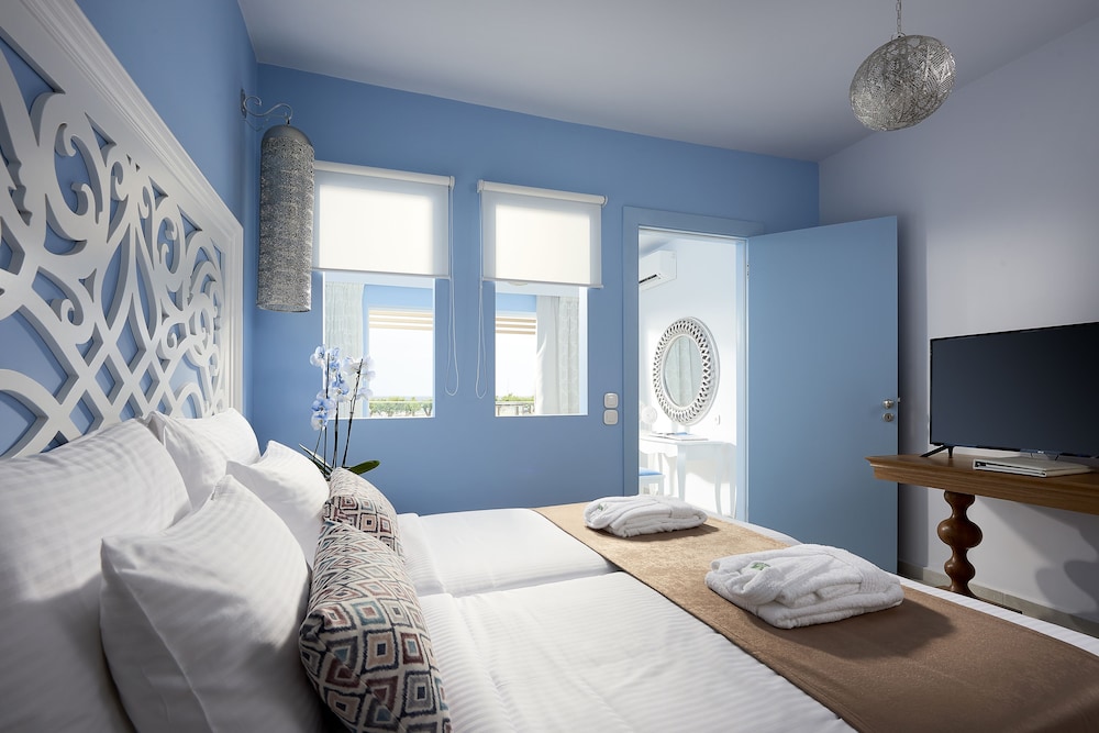 Junior Suite, Sea View, Beachfront photo 1