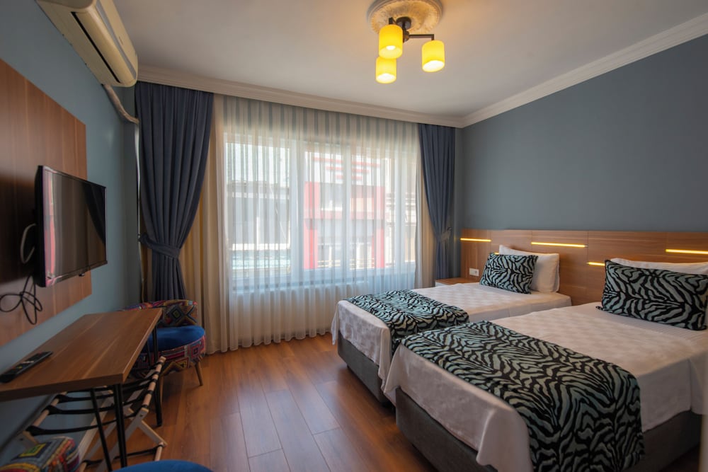 Deluxe Suite photo 3