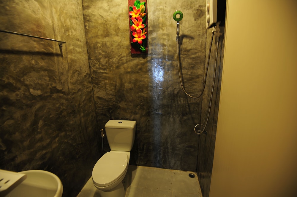 Basic Shared Dormitory, Men only photo 2